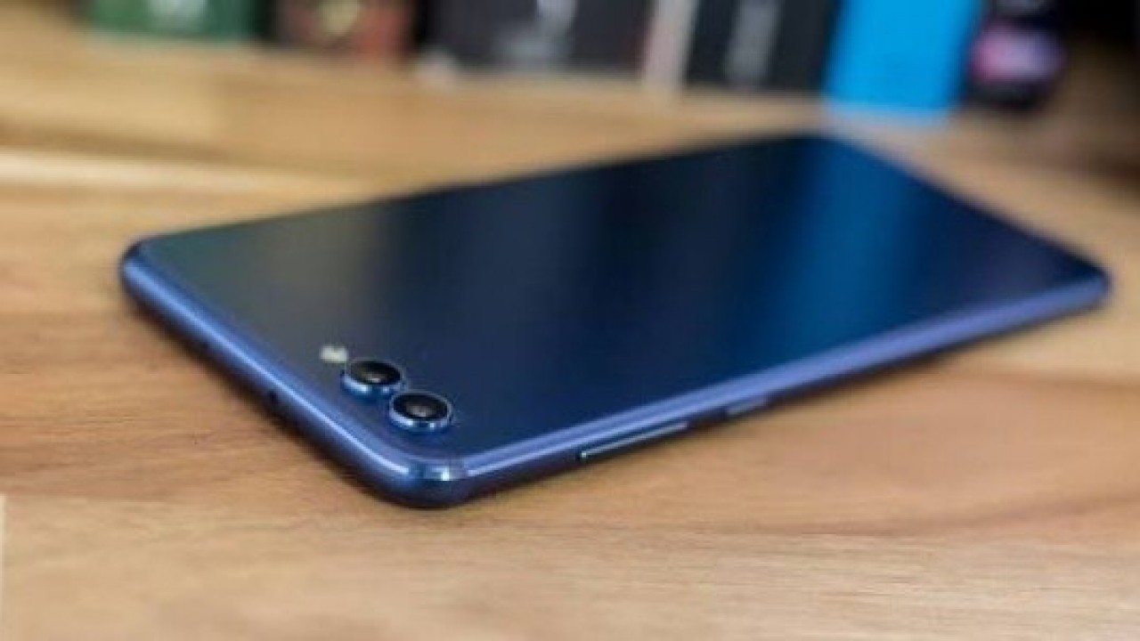 Android 9.0 Pie, Honor View 10 için Avrupa'da Yayınlanmaya Başladı