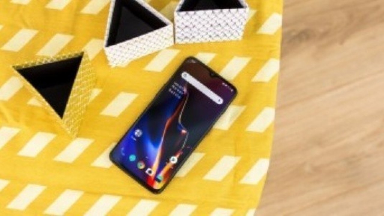 OnePlus 6T, İlk Güncellemesini Şimdiden Aldı
