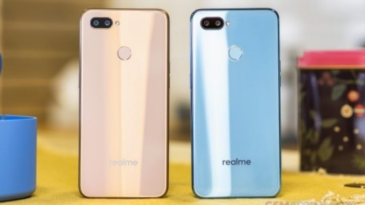 İlk Helio P70'li Telefon Realme U1, 25MP'lik Ön Kamerasıyla Duyuruldu