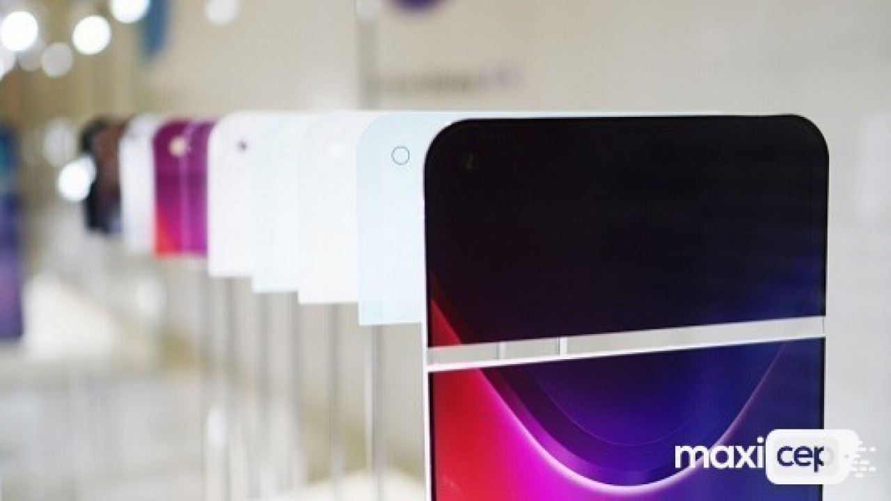 Ekran İçi Kameraya Sahip Huawei Honor View 20 Çalışır Halde Ortaya Çıktı