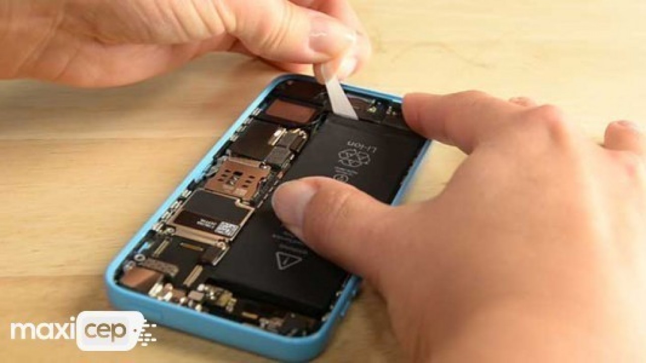 Apple açıklamasıyla şaşırttı: ''Batarya değişimine yetişemiyoruz''