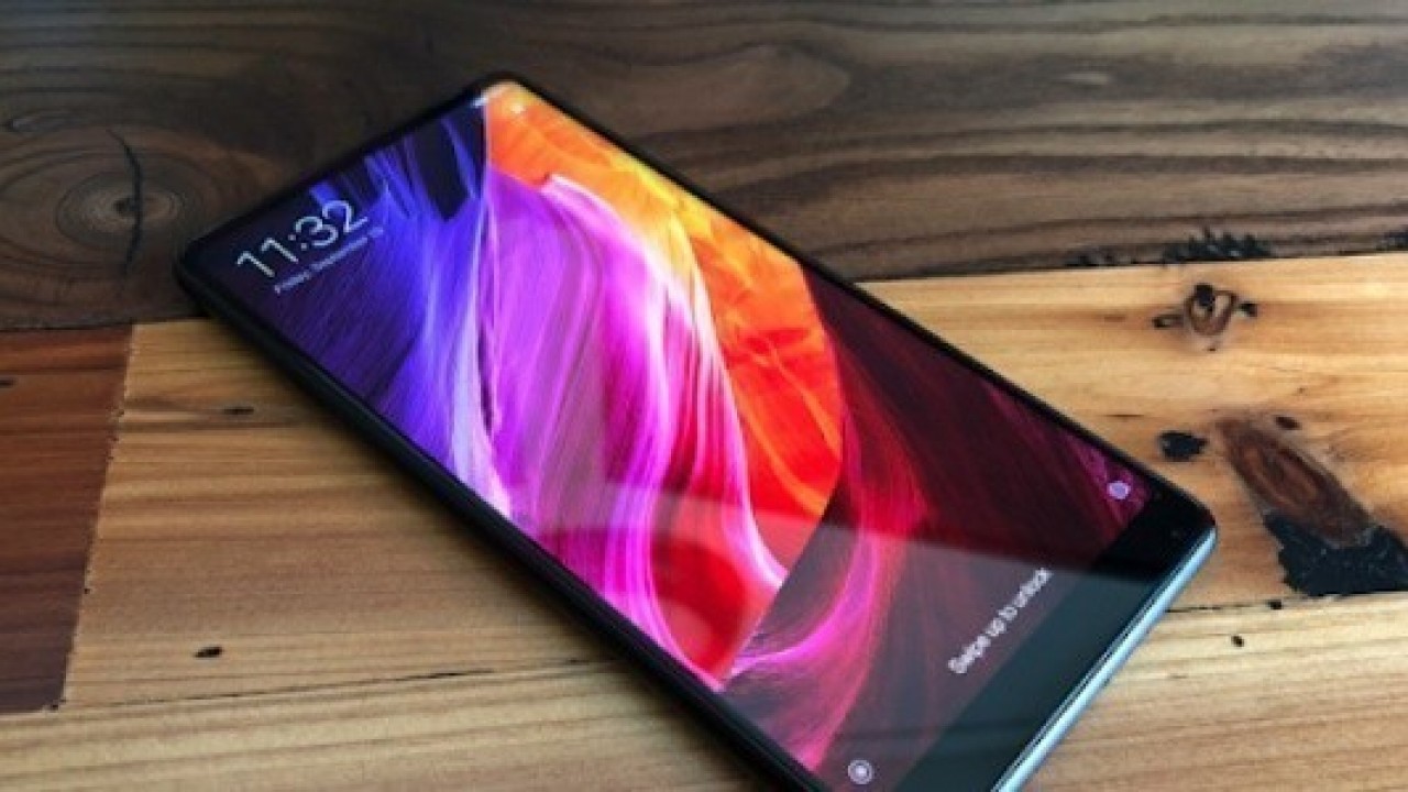 Sızdırılan Xiaomi Mi Mix 2S Görseli, Ekran Üzeri Parmak İzi Tarayıcıyı Gösteriyor