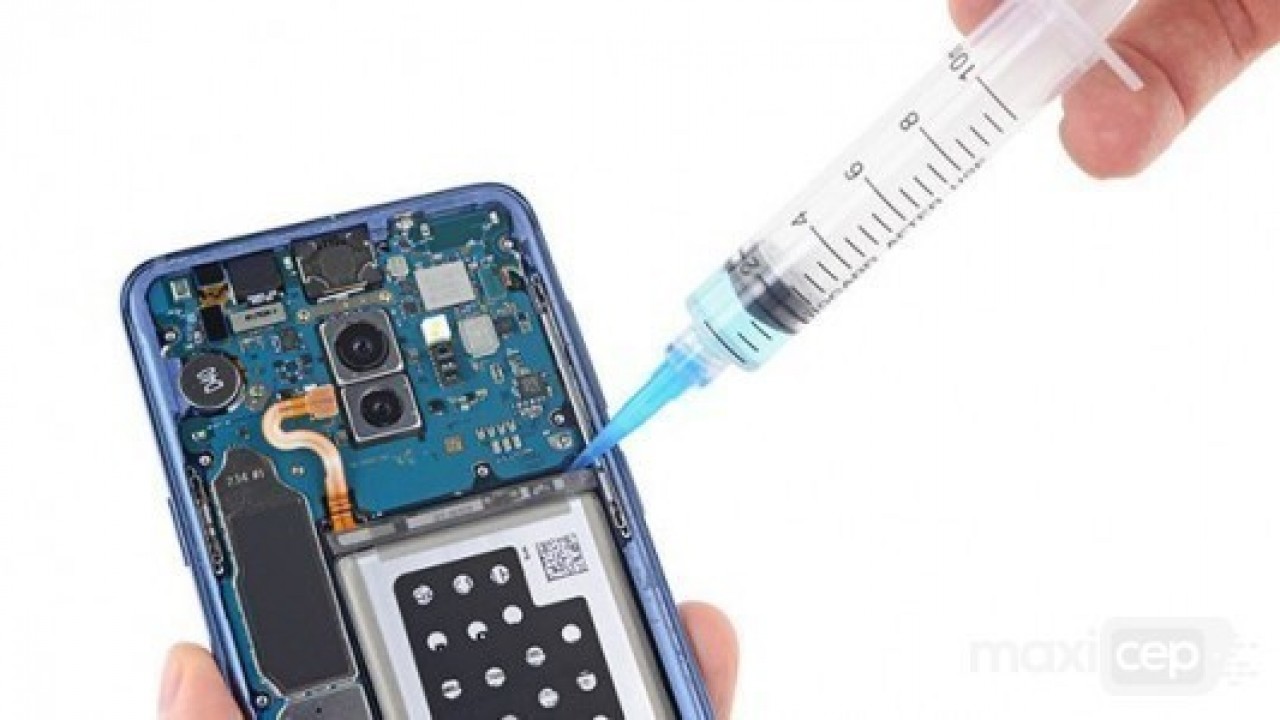 iFixit şimdi de Galaxy S9'u parçalarına ayırdı