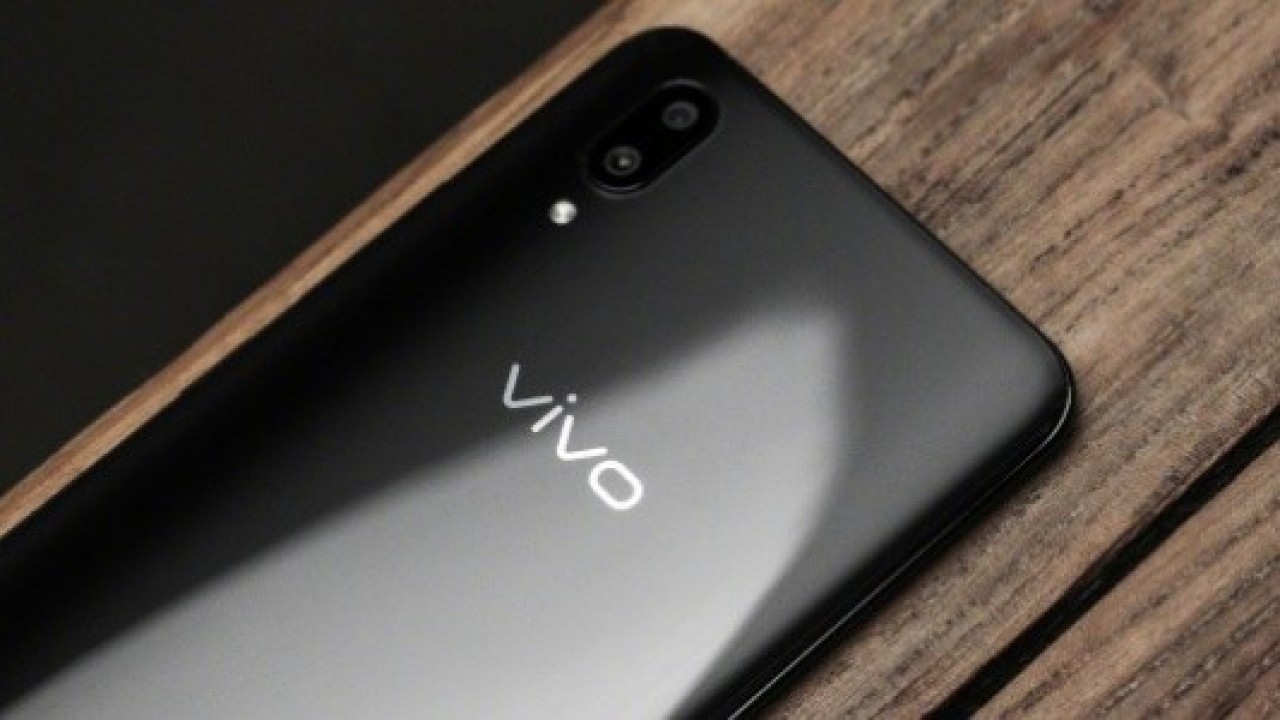 Ekran İçi Parmak İzi Tarayıcıya Sahip Vivo X21, Android 8.1 Oreo ile Duyuruldu