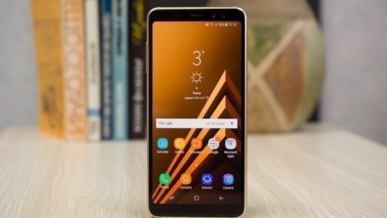 Samsung Galaxy A8 (2018) ve Galaxy J7 Prime'a Yeni Özellikler Geldi