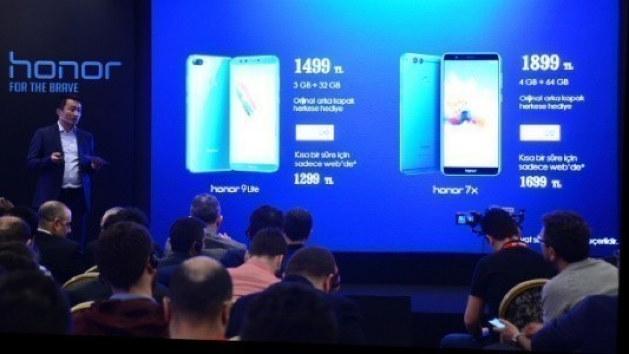 Honor 9 Lite ve Honor 7x Türkiye'de Satışa Sunuldu