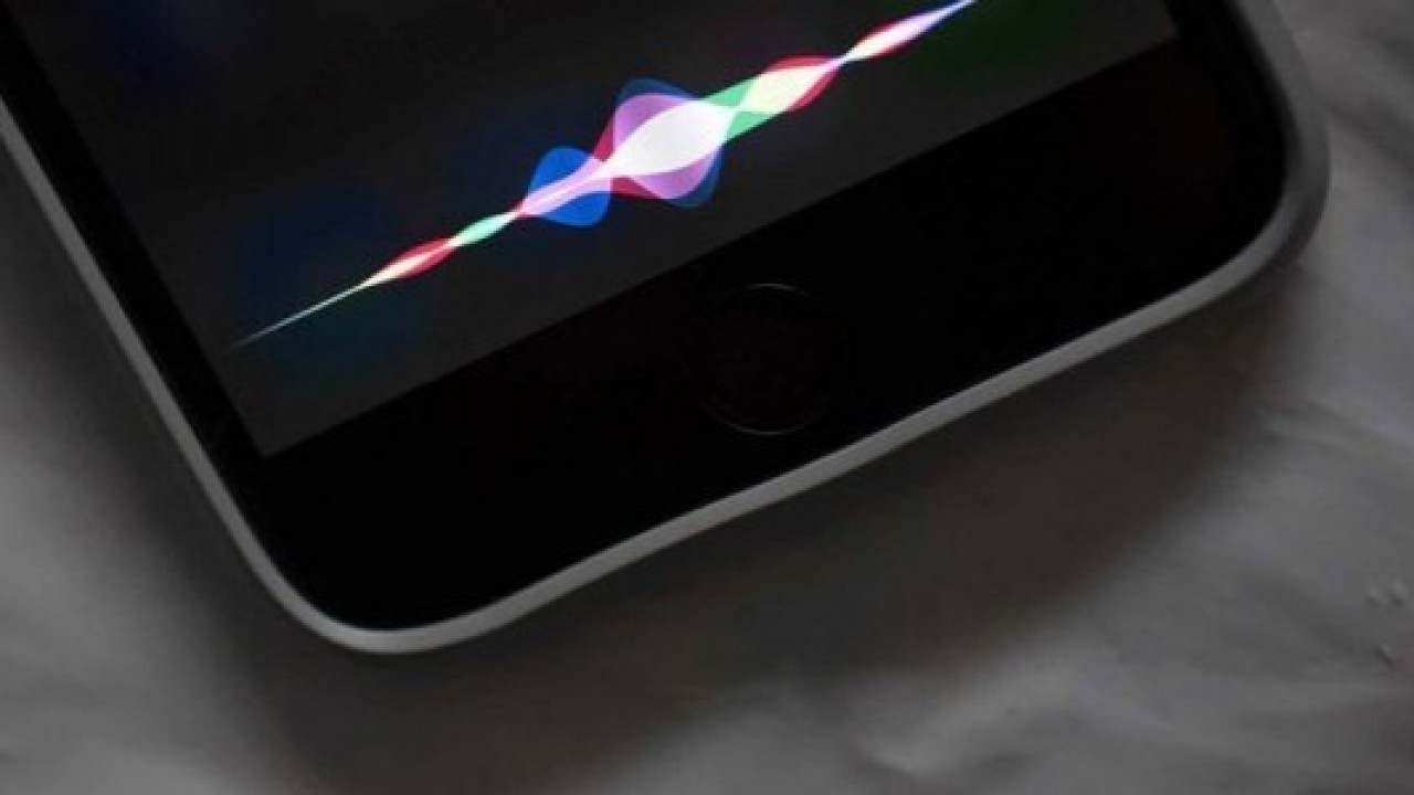 Apple'ın yapay zekalı Siri'si, anneye küfür etti