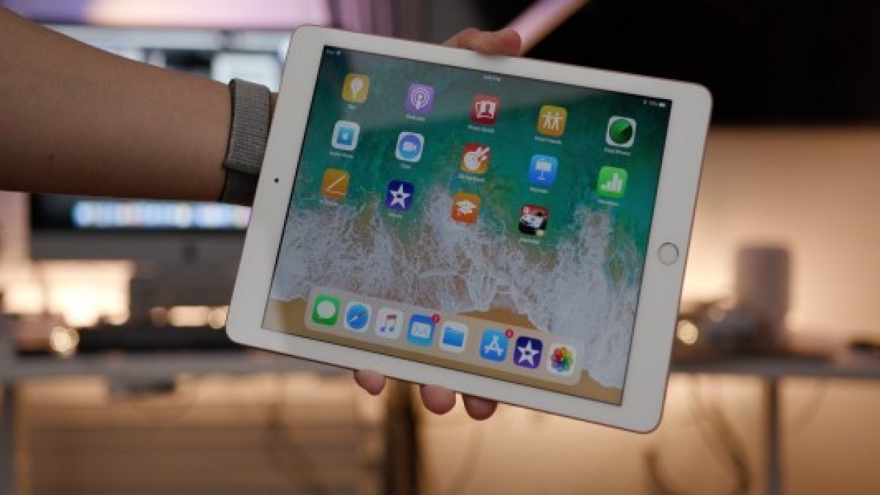 Apple, iPad Air 9.7 2018 videolarını yayınladı