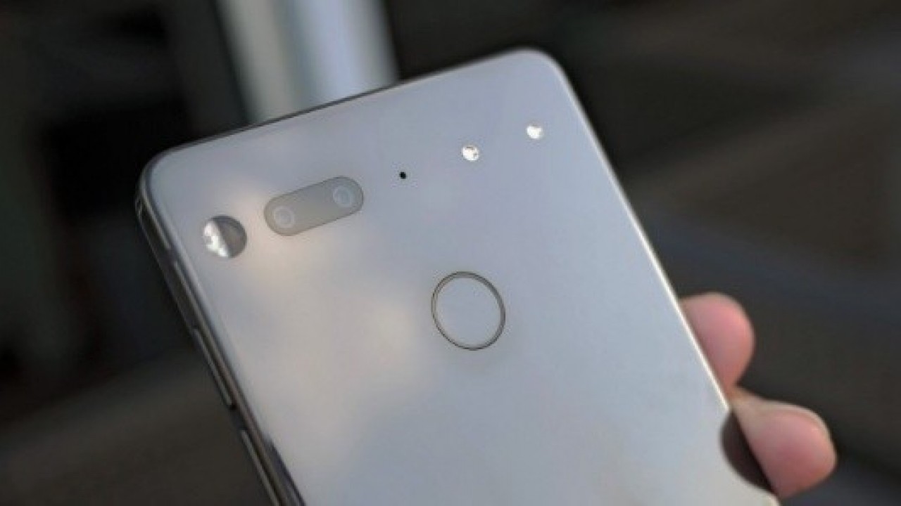 Essential, PH-1'in Halefinde Kamerayı Geliştirdiğini Açıkladı