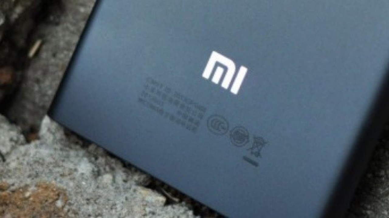 Xiaomi Mi 8 Anniversary Edition 3C ve FCC Sertifikası Aldı