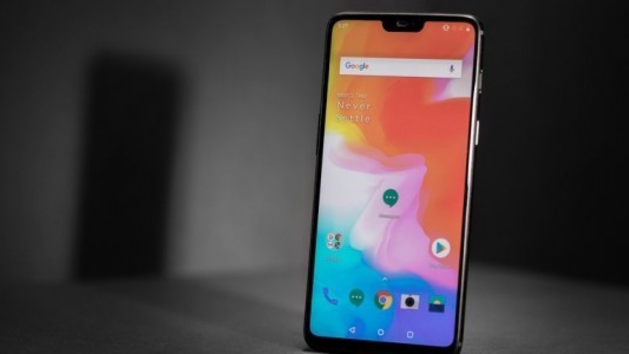 iFixit'e göre OnePlus 6 tamir edilir değil