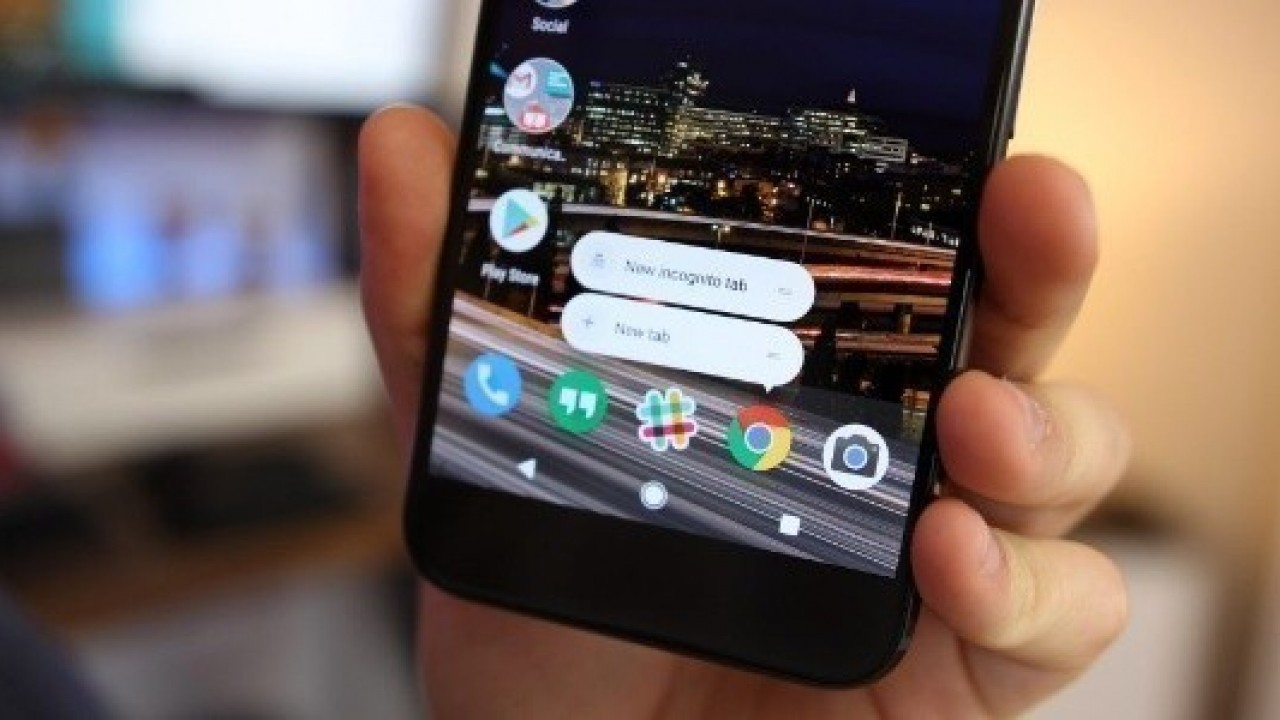 Android için Chrome 67, Yatay Sekme Değiştirme, AR / VR API'leri ve Daha Fazlasını Getiriyor