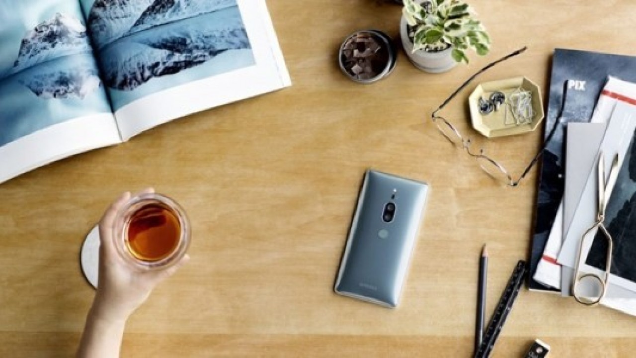 Sony Xperia XZ2 Premium sürpriz hediyelerle ön siparişe sunuldu