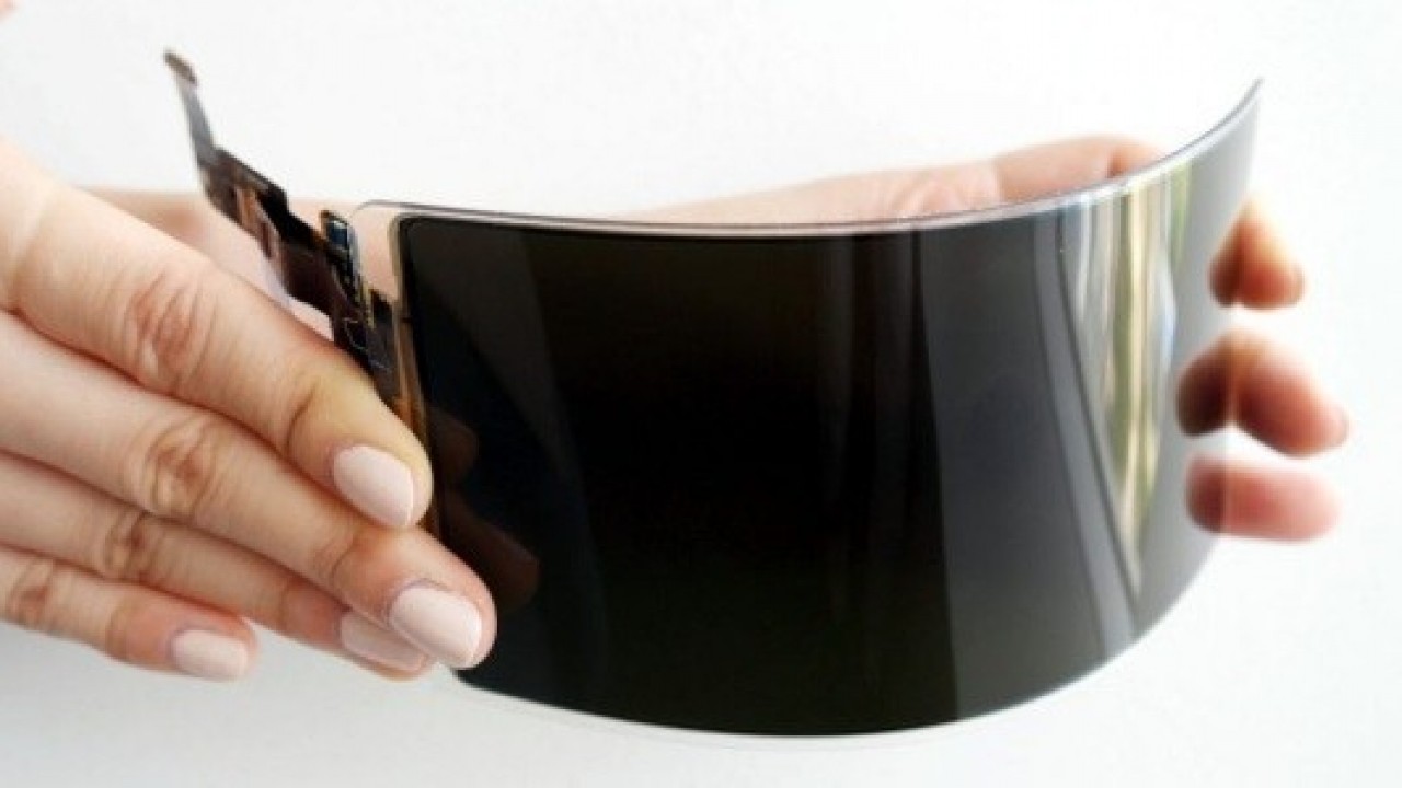 Samsung, Kırılmaz Esnek OLED Akıllı Telefon Ekranını Duyurdu