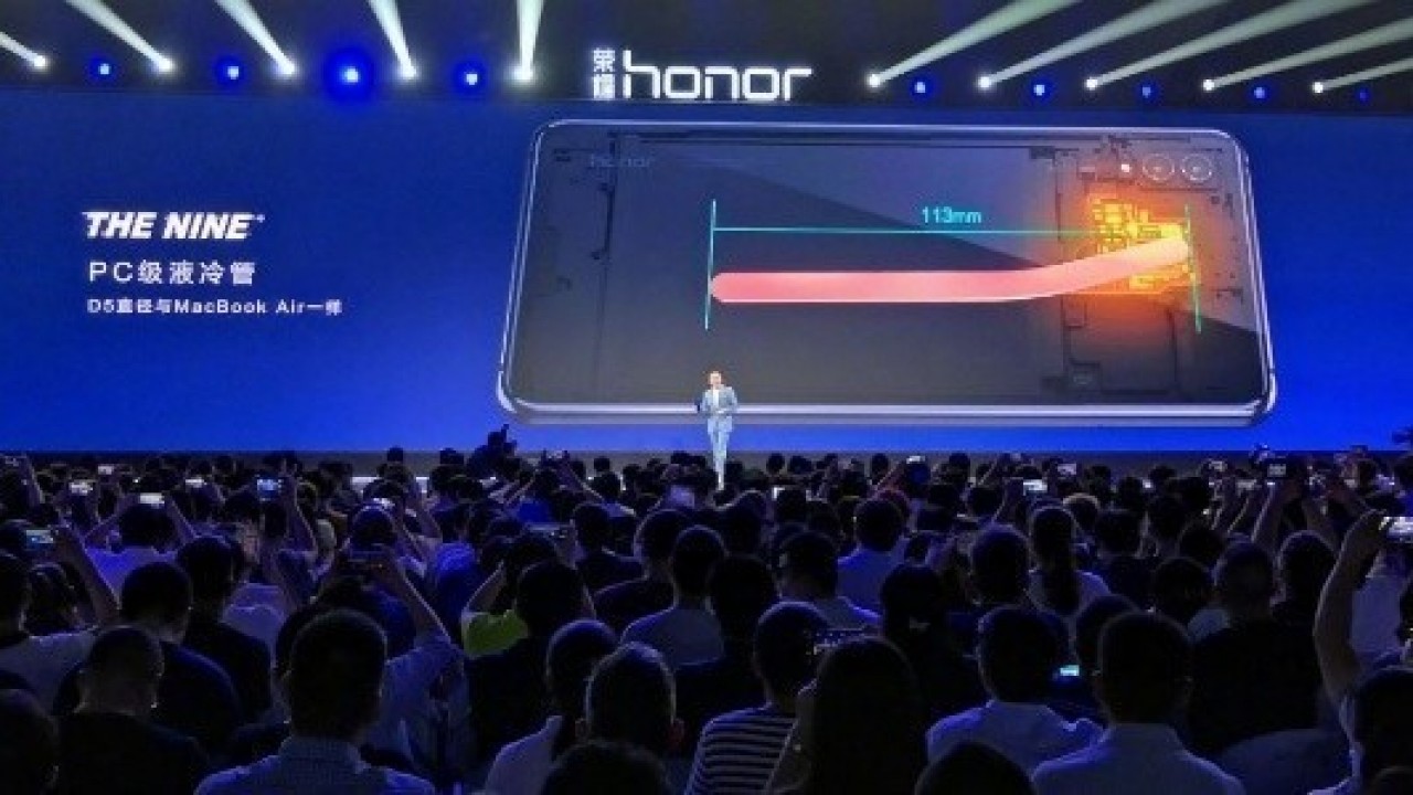 Honor Note 10, 6.95 inç Ekran, 8GB'a Kadar RAM ve 5.000 mAh Batarya ile Duyuruldu