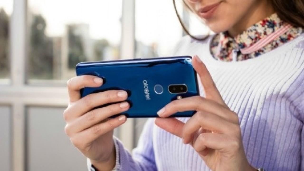 Alcatel 3V, 18:9 Ekranı ile Türkiye'de Satışa Sunuldu