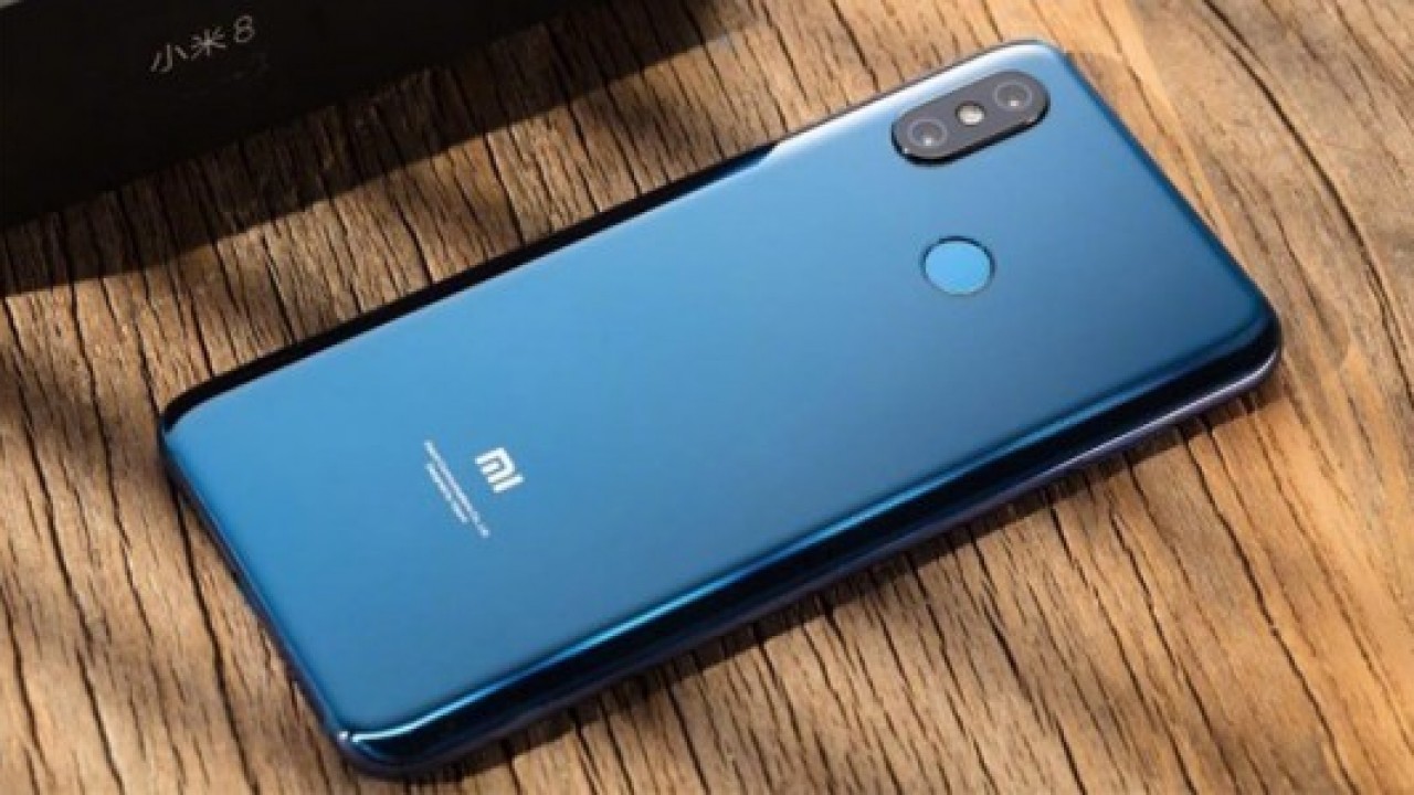 Xiaomi Pocophone F1 kutu açılış videosu yayınlandı