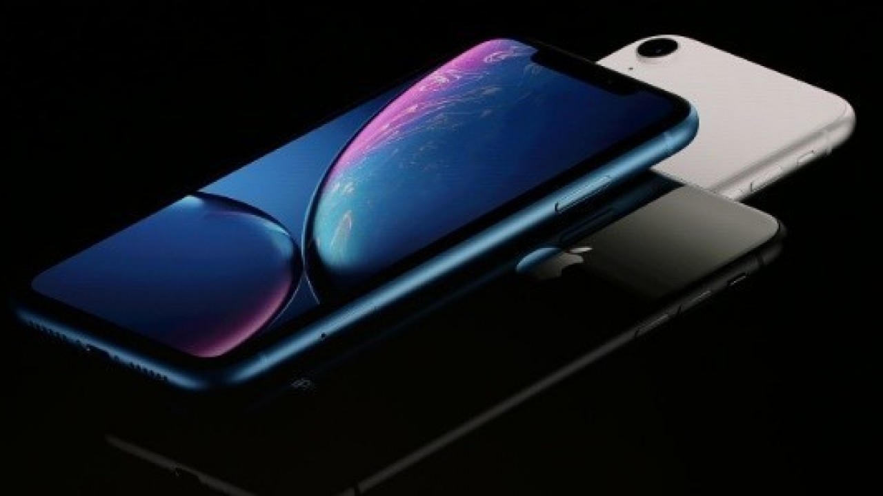 Apple iPhone Xr Çentikli Ekran ve Face ID ile Duyuruldu