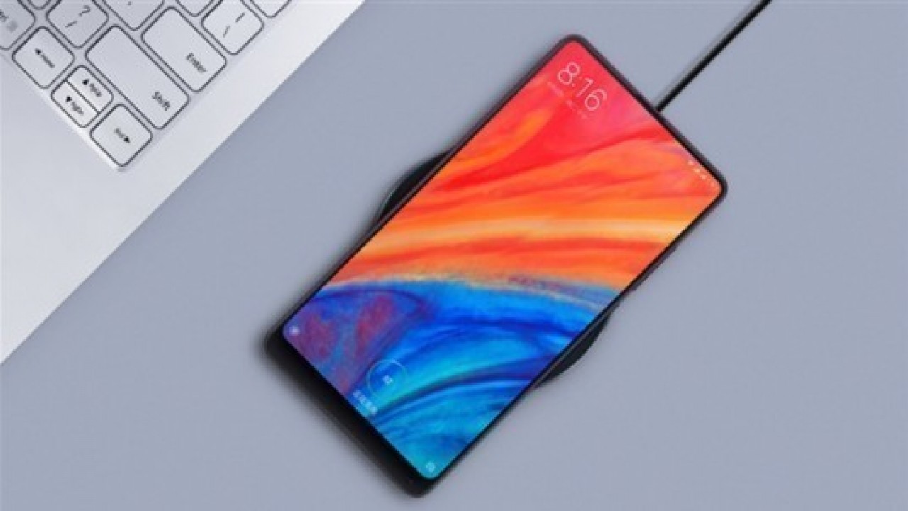 Xiaomi'den 10W kablosuz şarj desteğine sahip şarj cihazı