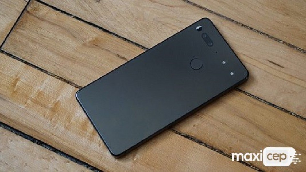 Essential Phone Önümüzdeki Yıl Android Q Güncellemesini de Alacak