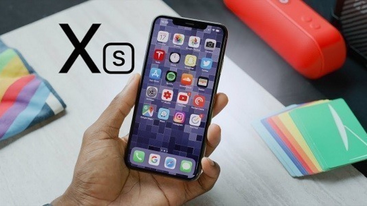 Huawei, iPhone Kuyruğuna Girenlere Powerbank Hediye Etti