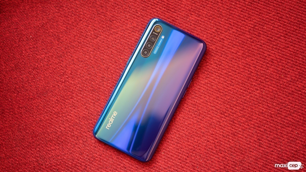 Realme X2 Pro, 90 Hz Yenileme Hızına Sahip AMOLED Ekranla Beraber Geliyor