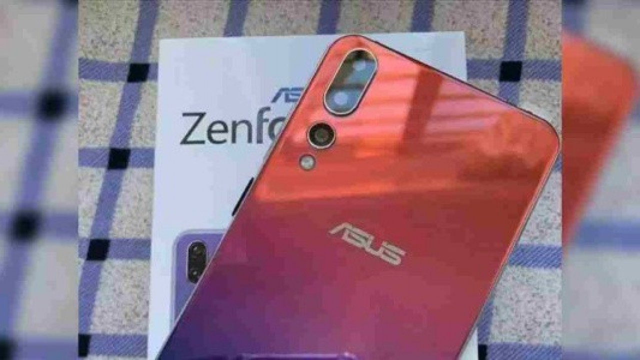 Asus Zenfone 6, Üçlü Kamera Tasarımı ve Degrade Rengi ile Ortaya Çıktı