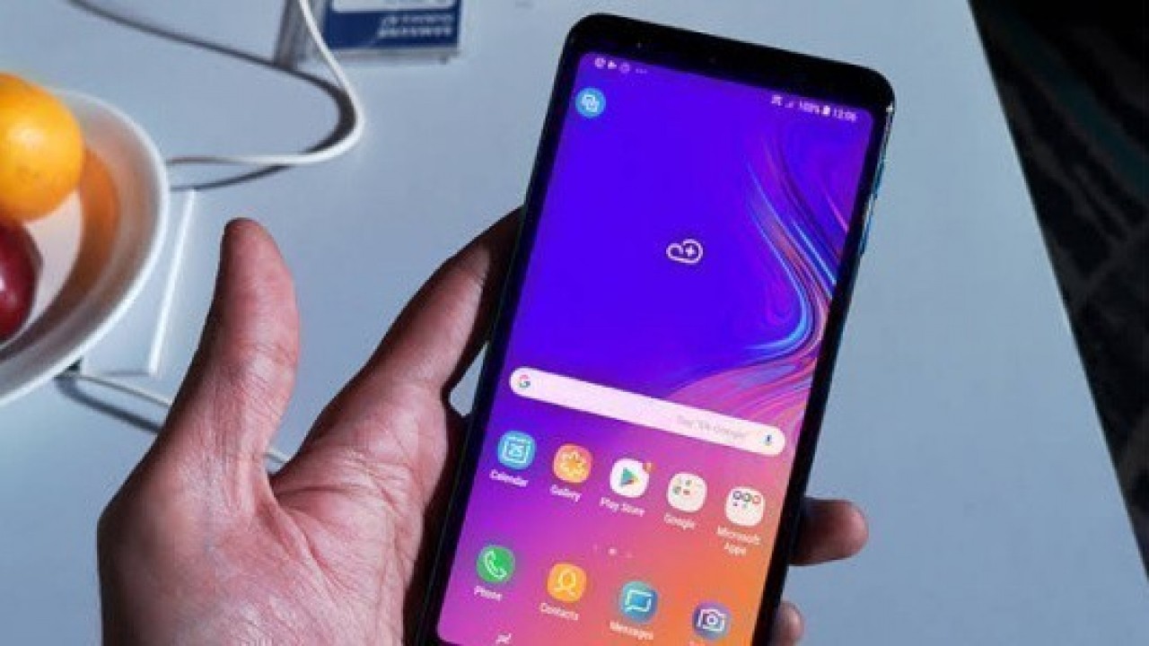 Samsung Galaxy A7 (2018), One UI ile Android Pie Güncellemesine Kavuştu