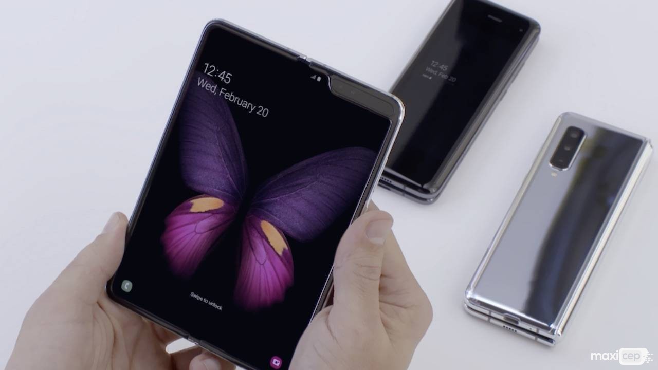 Galaxy Fold Satışları Ortaya Çıkan Ekran Sorunları Sebebiyle Ertelendi