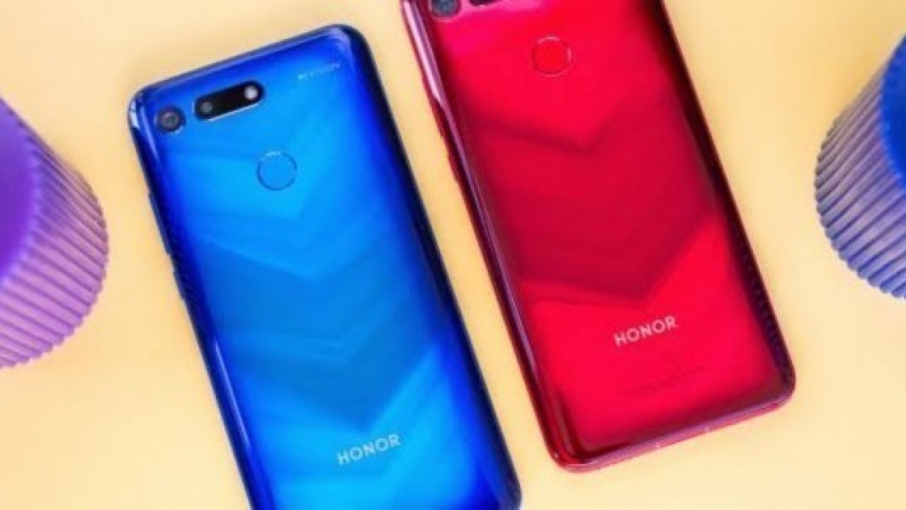 Honor 20 veya 20 Pro Kılıf Görüntüsü, Çoklu Kamera Kurulumunu Gösteriyor 