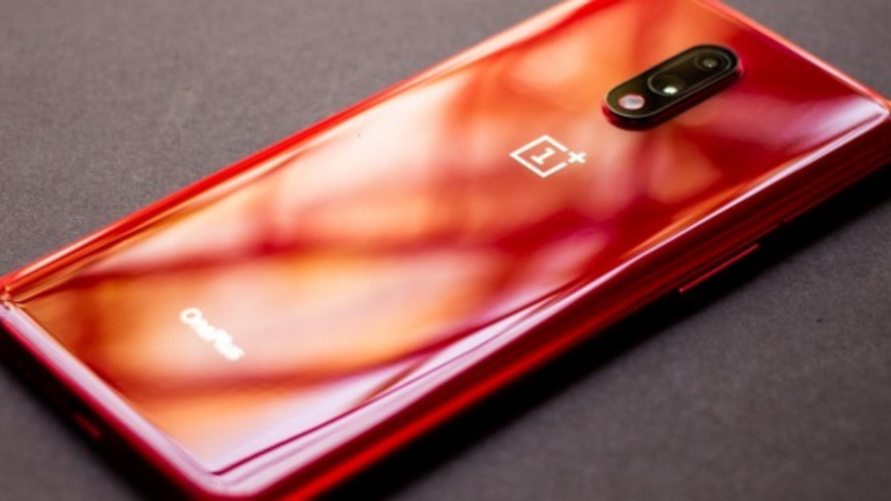 OnePlus 7, Kamera Geliştirmeleri ve Mayıs 2019 Güvenlik Yamasını OxygenOS 9.5.5 Güncellemesi ile Ald