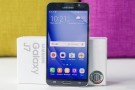 Duman çıkartan Galaxy J7, uçakta korku saldı