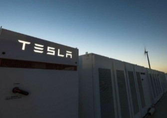 Tesla, Avustralya'da Dünyanın En Büyük Bataryasını Üretiyor