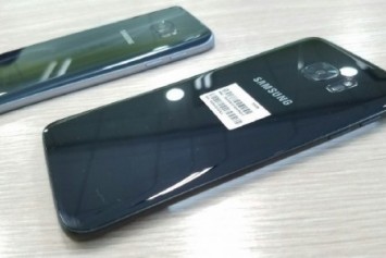 Galaxy S7 Edge Parlak Siyah Fotoğraf Galerisi 