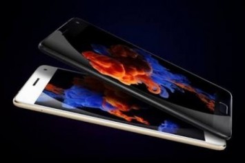 Zuk Edge Canlı Görselleri Fotoğraf Galerisi 