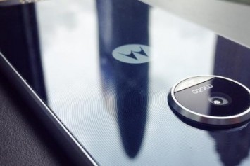 Moto Z Play'in Görselleri İnternete Sızdırıldı 
