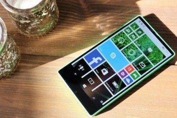 İptal Edilen Çerçevesiz Lumia Akıllı Telefonun Görselleri Ortaya Çıktı 