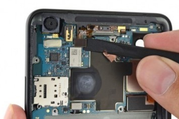 Google Pixel 2 XL'nin tamir edilebilirliği puanlandırıldı