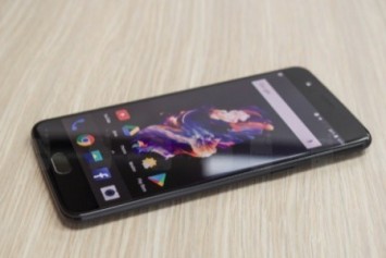OnePlus 5, OxygenOS 4.5.11 Güncellemesi Yayınlandı 