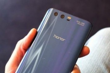Yeni Sızdırılan Bir Görüntü, Honor V10'u Gözler Önüne Seriyor 