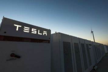 Tesla, Avustralya'da Dünyanın En Büyük Bataryasını Üretiyor 
