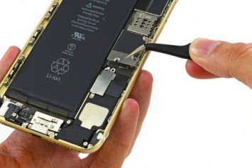 Kullanıcılarından özür dileyen Apple, pil değişiminde 50 dolar indirime gitti