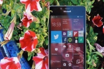 Windows 10 Creators Güncellemesini Sadece 13 Telefon Alacak  