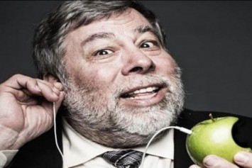 Wozniak, Teknolojideki En Büyük Şeyin Apple'dan değil Tesla'dan Geleceğini Söyledi
