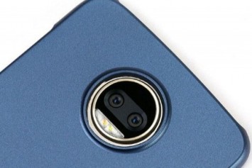 Moto Z2, Koruyucu Kılıf İçinde Çekilmiş Fotoğrafları ile Sızdırıldı 