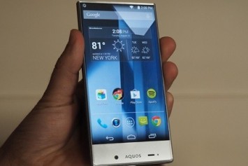 Yeni Bir Sızıntı Çerçevesiz Ekran Tasarımına Sahip Sharp Telefonunu Gözler Önüne Seriyor