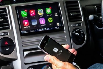 Apple CarPlay artık Mini ve Aston Martin markalarında yer alacak