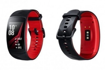 Samsung Gear Fit 2 Pro'yu da görücü önüne çıkarttı