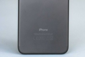 IPhone 8 arka yüzeyinin ilk canlı görüntüleri sızdırıldı