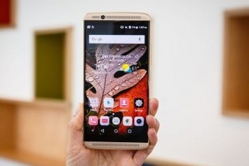 ZTE Axon 7 Modeli Yeni Bir Sistem Güncellemesi Almaya Başladı